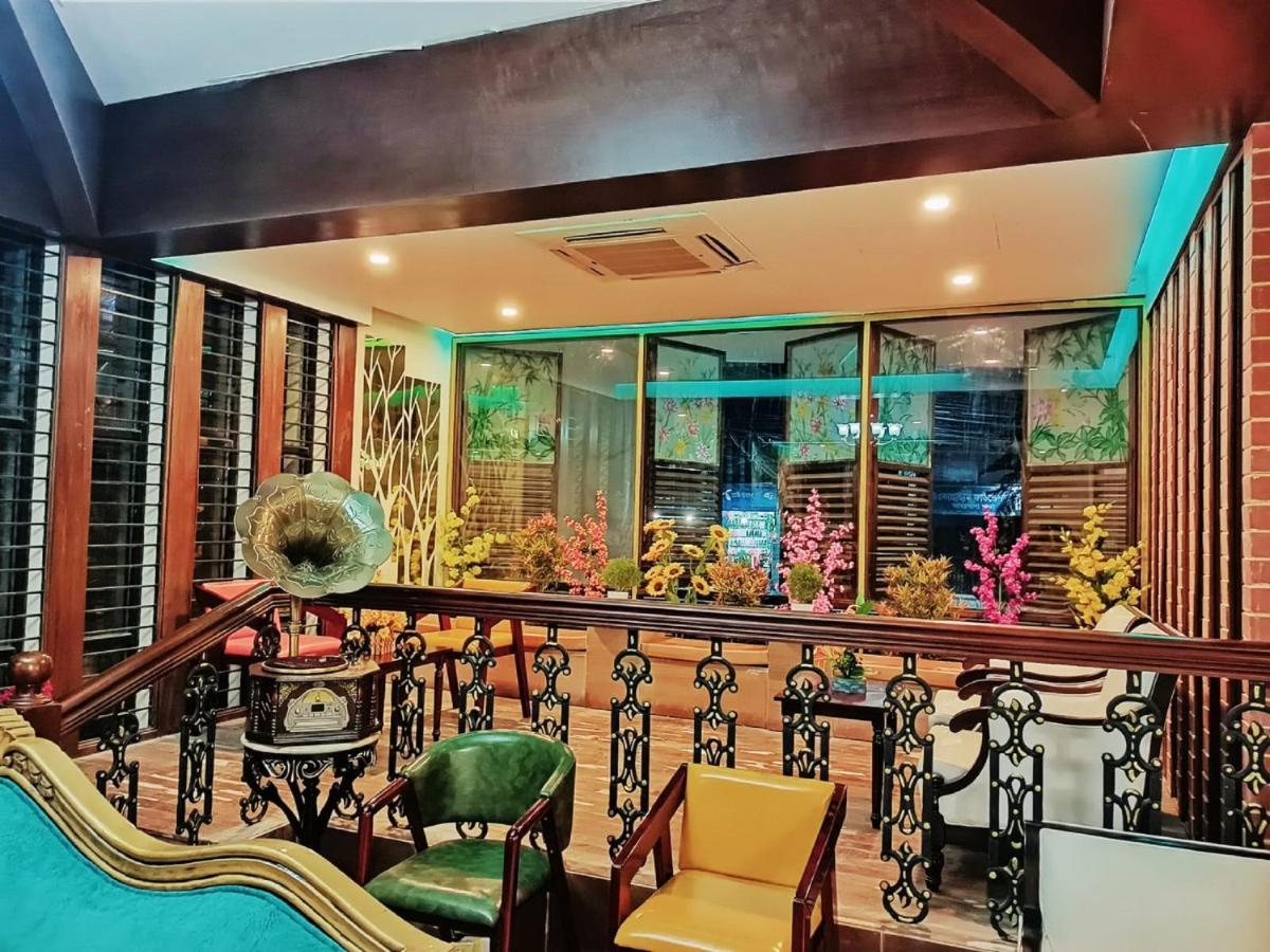 Hotel Crystal Rose - Sylhet Esterno foto