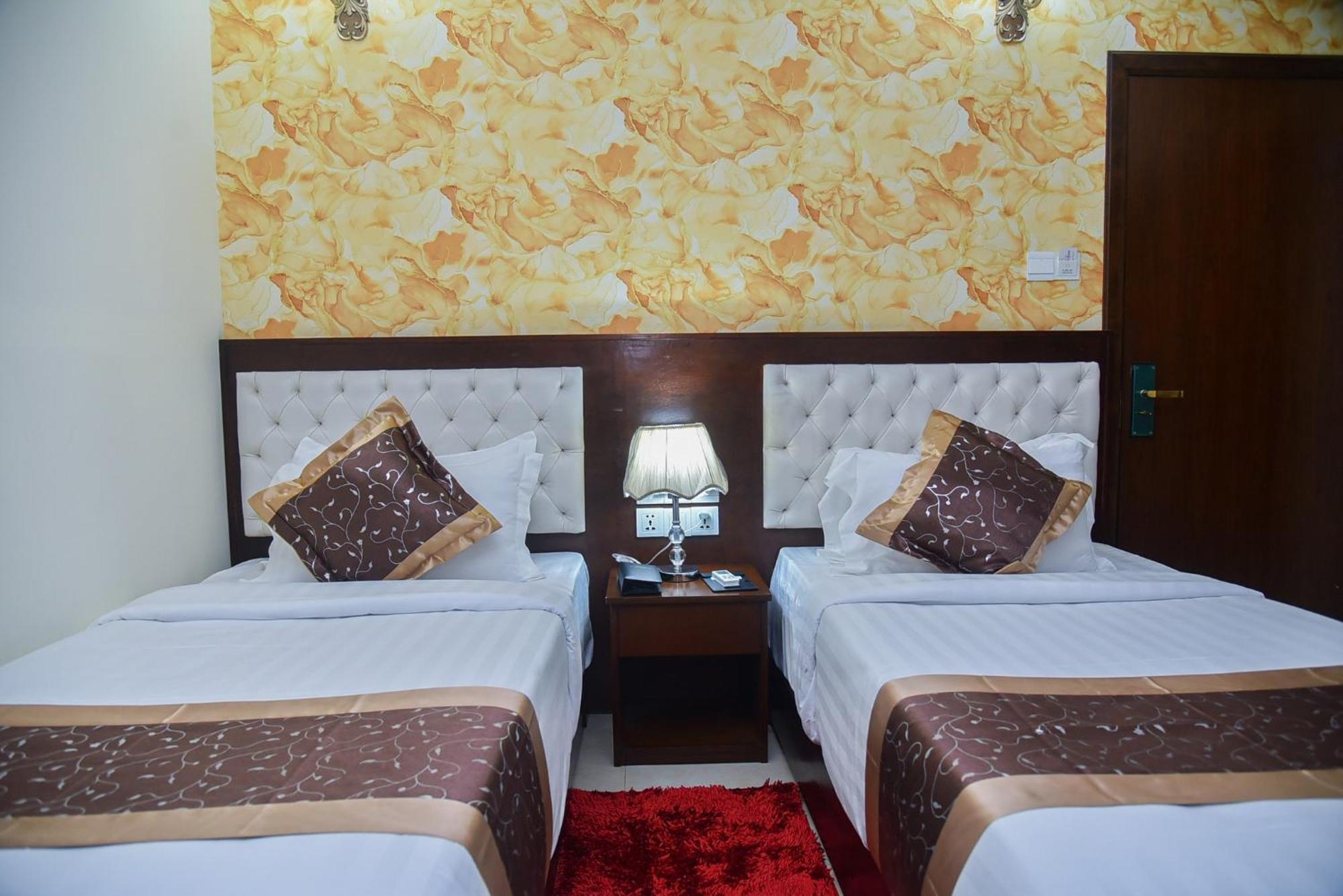 Hotel Crystal Rose - Sylhet Esterno foto